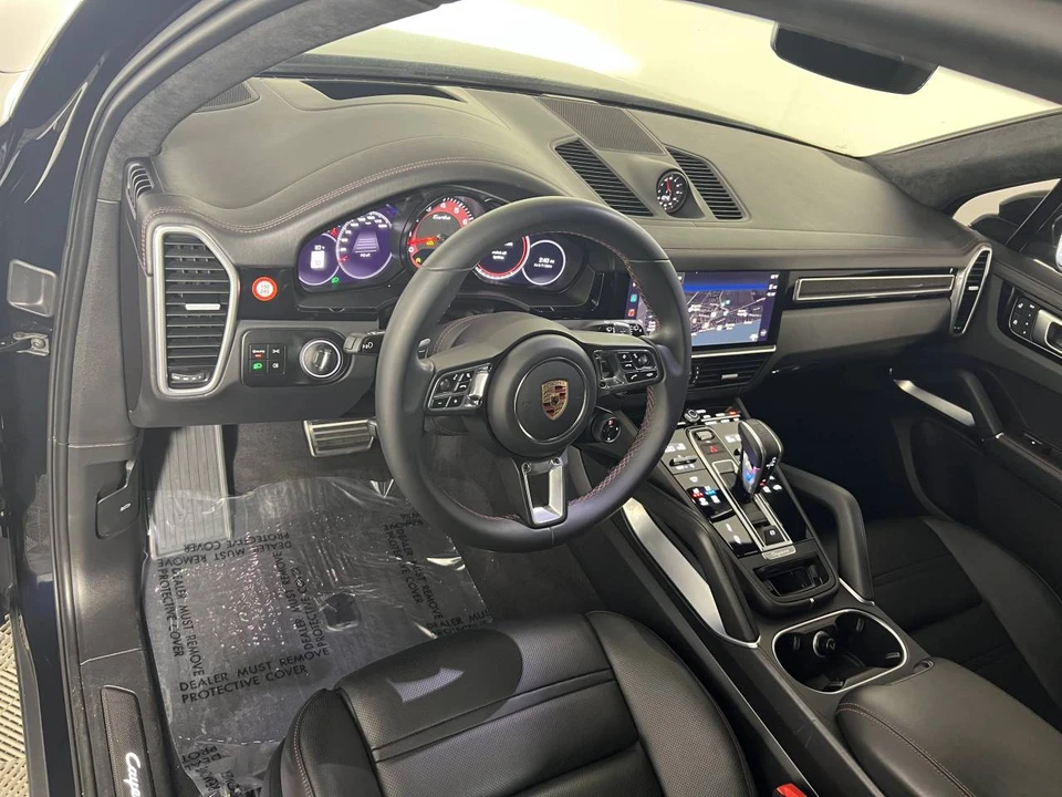 2023 Porsche 9Y0/9Y3 Cayenne Turbo - Image 4 of 5
