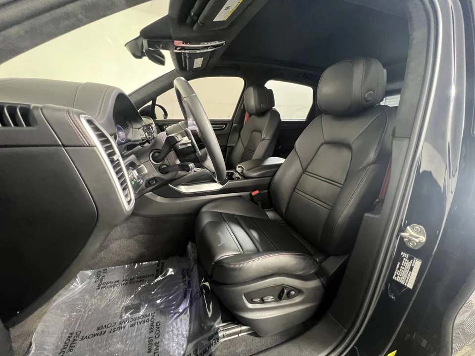 2023 Porsche 9Y0/9Y3 Cayenne Turbo - Image 5 of 5