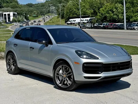 2023 Porsche Cayenne Turbo Premium Pkg Plus