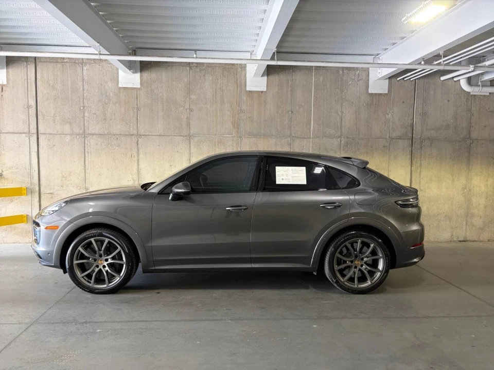 2023 Porsche Cayenne - Image 2 of 5