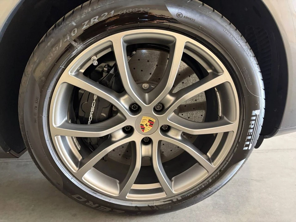 2023 Porsche Cayenne - Image 4 of 5