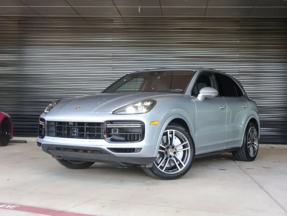 2023 Porsche 9Y0/9Y3 Cayenne - Image 5 of 5