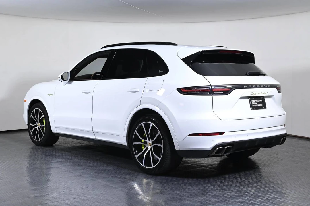 2023 Porsche 9Y0/9Y3 Cayenne - Image 3 of 5