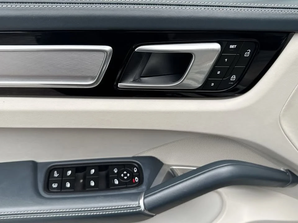 2023 Porsche 9Y0/9Y3 Cayenne - Image 14 of 20