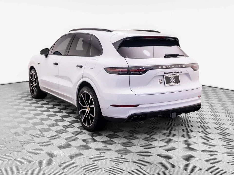 2023 Porsche 9Y0/9Y3 Cayenne - Image 3 of 4