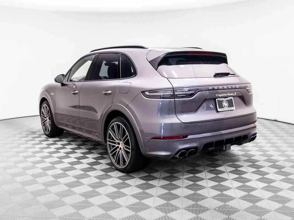 2023 Porsche 9Y0/9Y3 Cayenne - Image 3 of 5