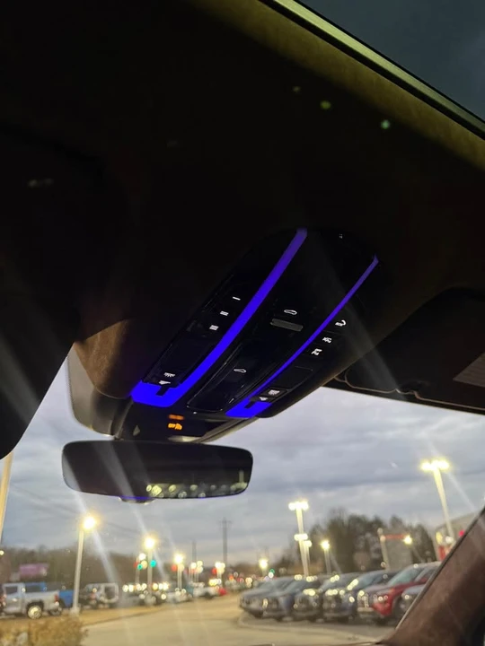 2023 Porsche 9Y0/9Y3 Cayenne Turbo - Image 7 of 10