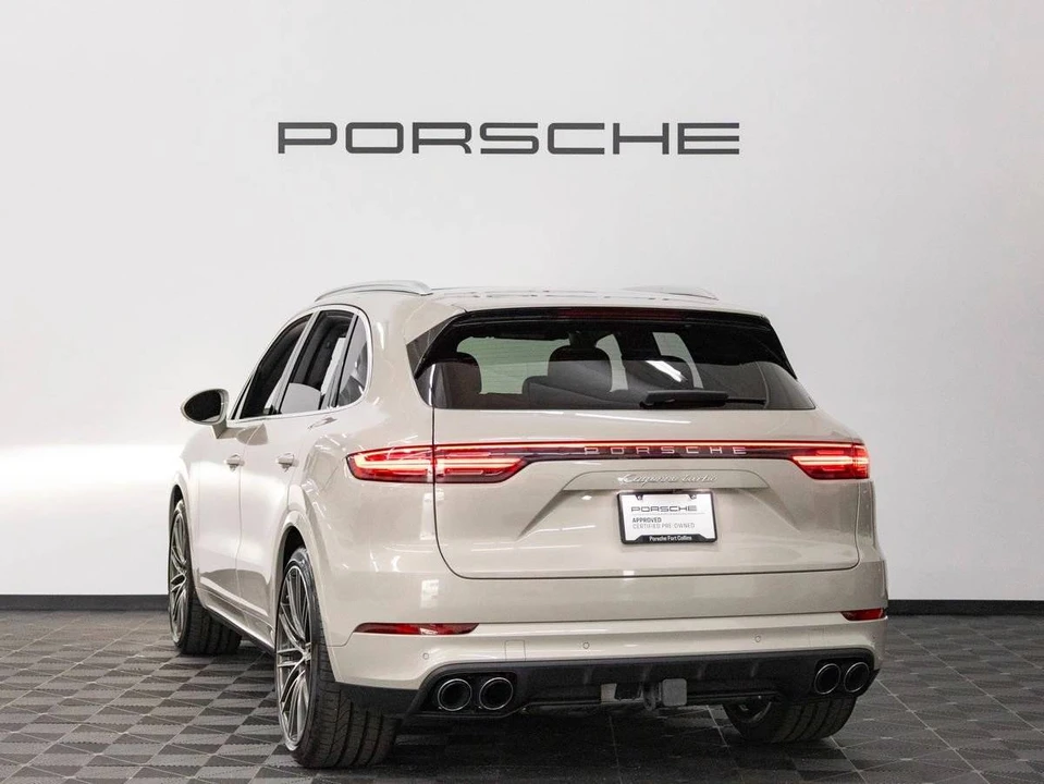 2023 Porsche 9Y0/9Y3 Cayenne Turbo - Image 3 of 5