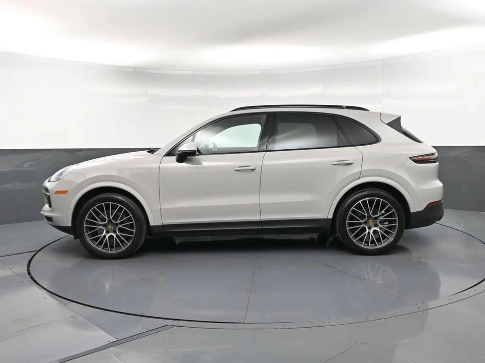 2023 Porsche 9Y0/9Y3 Cayenne - Image 2 of 5