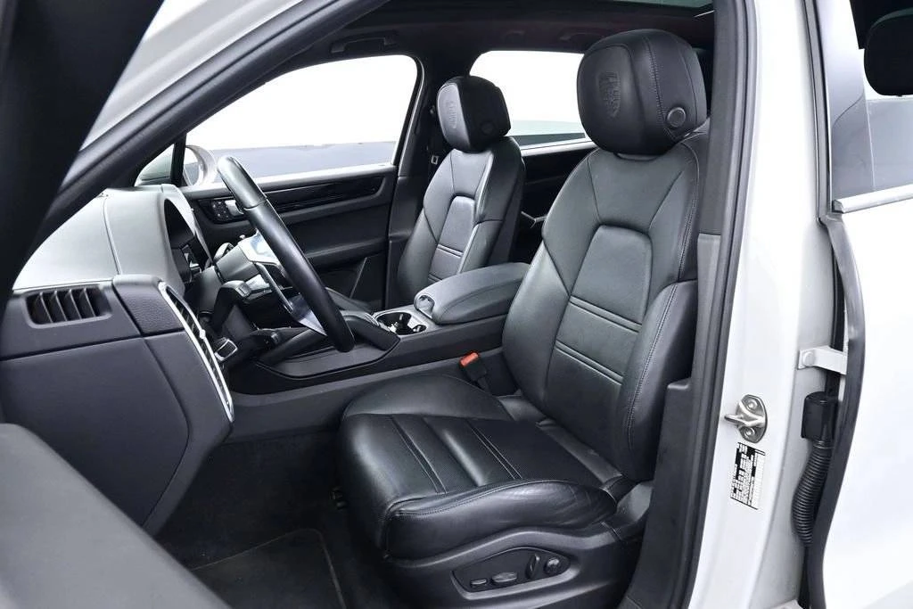 2023 Porsche 9Y0/9Y3 Cayenne - Image 5 of 5