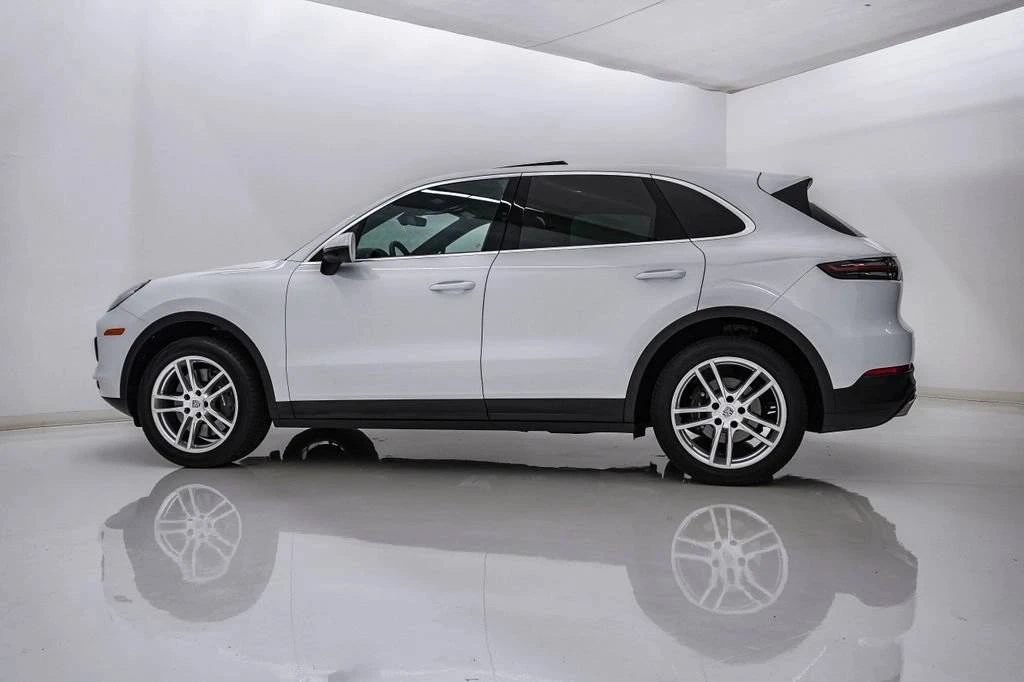 2023 Porsche 9Y0/9Y3 Cayenne - Image 2 of 5