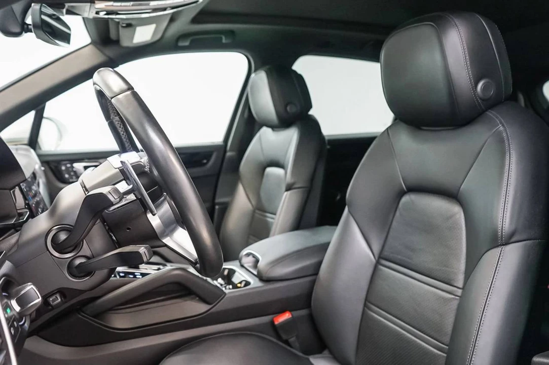 2023 Porsche 9Y0/9Y3 Cayenne - Image 5 of 5