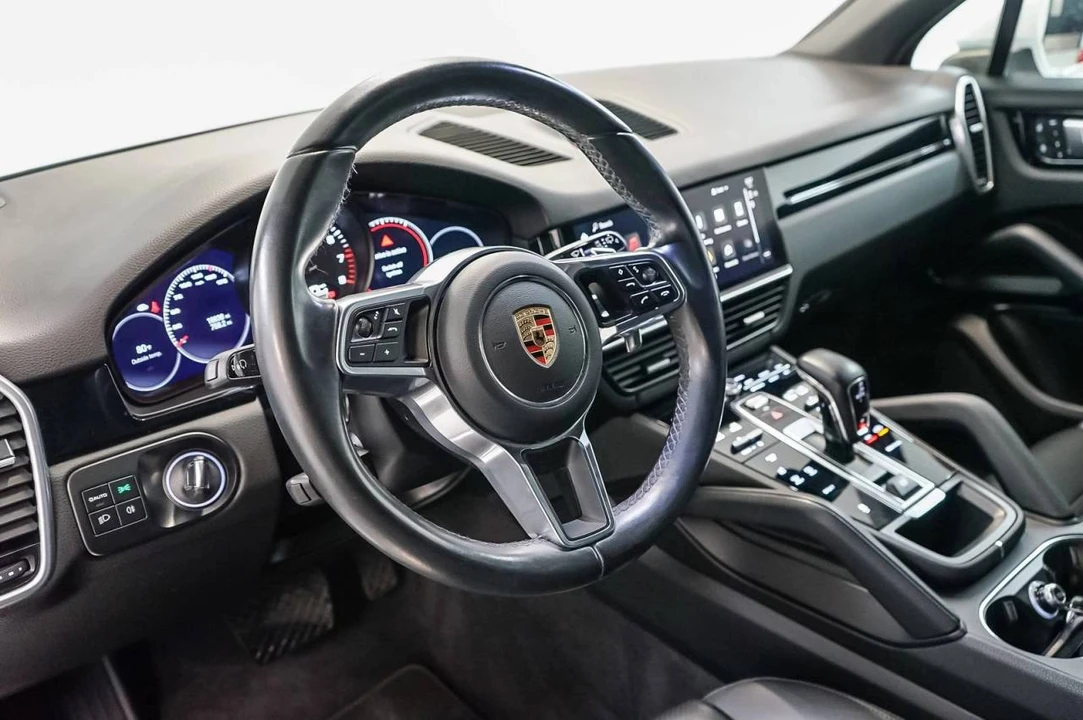 2023 Porsche 9Y0/9Y3 Cayenne - Image 4 of 5