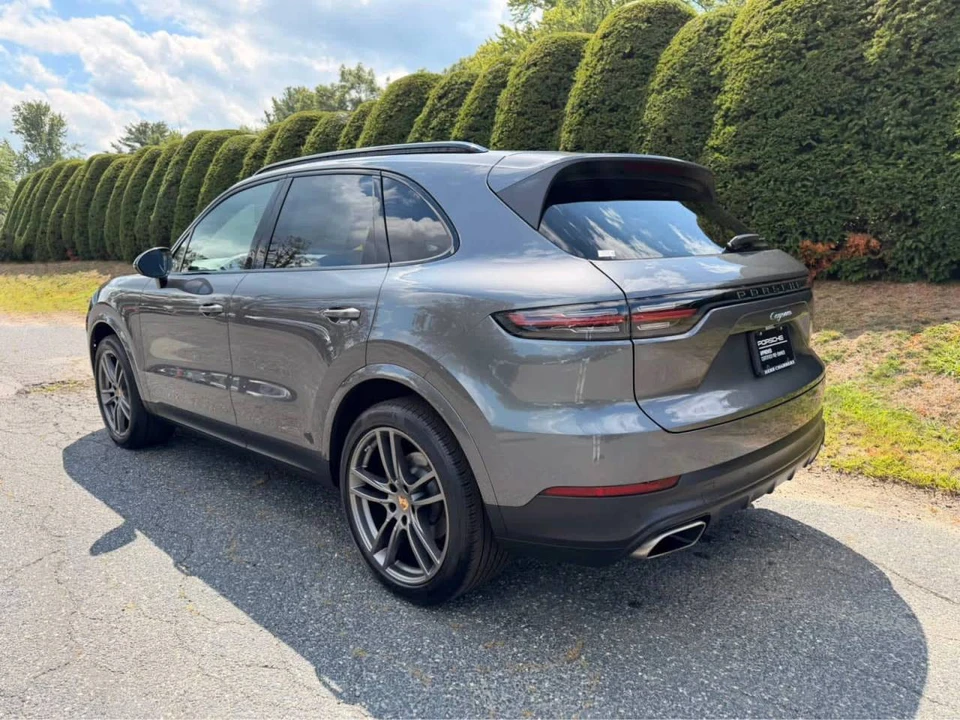 2023 Porsche 9Y0/9Y3 Cayenne - Image 3 of 5