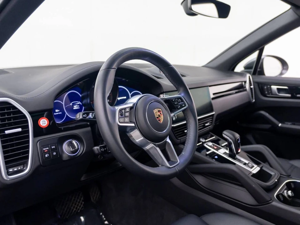 2023 Porsche 9Y0/9Y3 Cayenne - Image 4 of 5