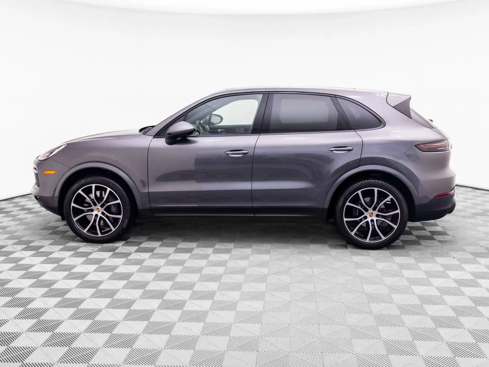 2023 Porsche 9Y0/9Y3 Cayenne - Image 2 of 5