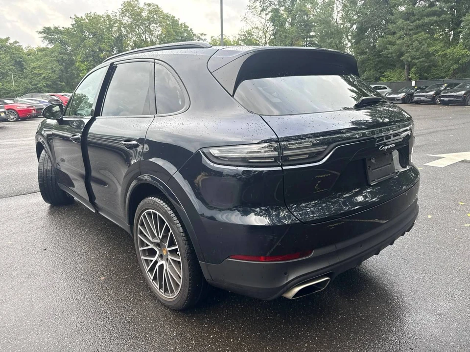 2023 Porsche 9Y0/9Y3 Cayenne - Image 4 of 5