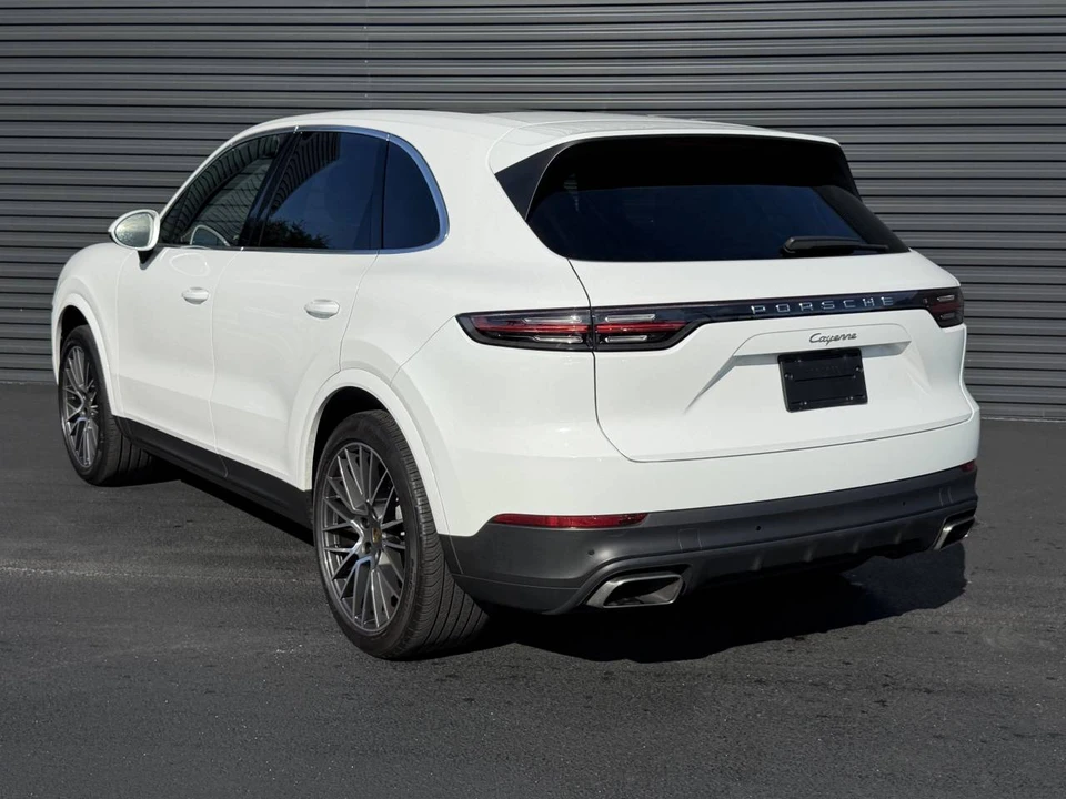 2023 Porsche 9Y0/9Y3 Cayenne - Image 3 of 5