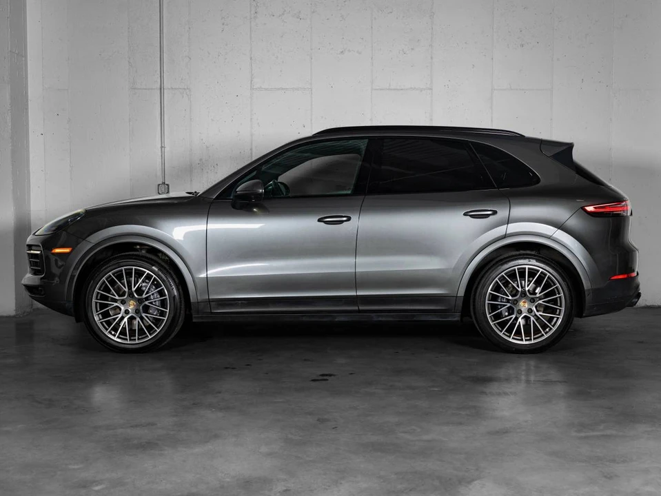 2023 Porsche 9Y0/9Y3 Cayenne - Image 2 of 5