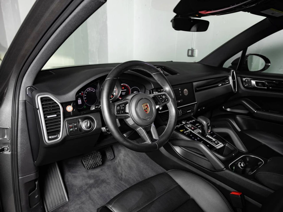 2023 Porsche 9Y0/9Y3 Cayenne - Image 4 of 5