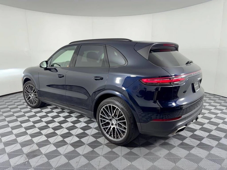 2023 Porsche 9Y0/9Y3 Cayenne - Image 3 of 5