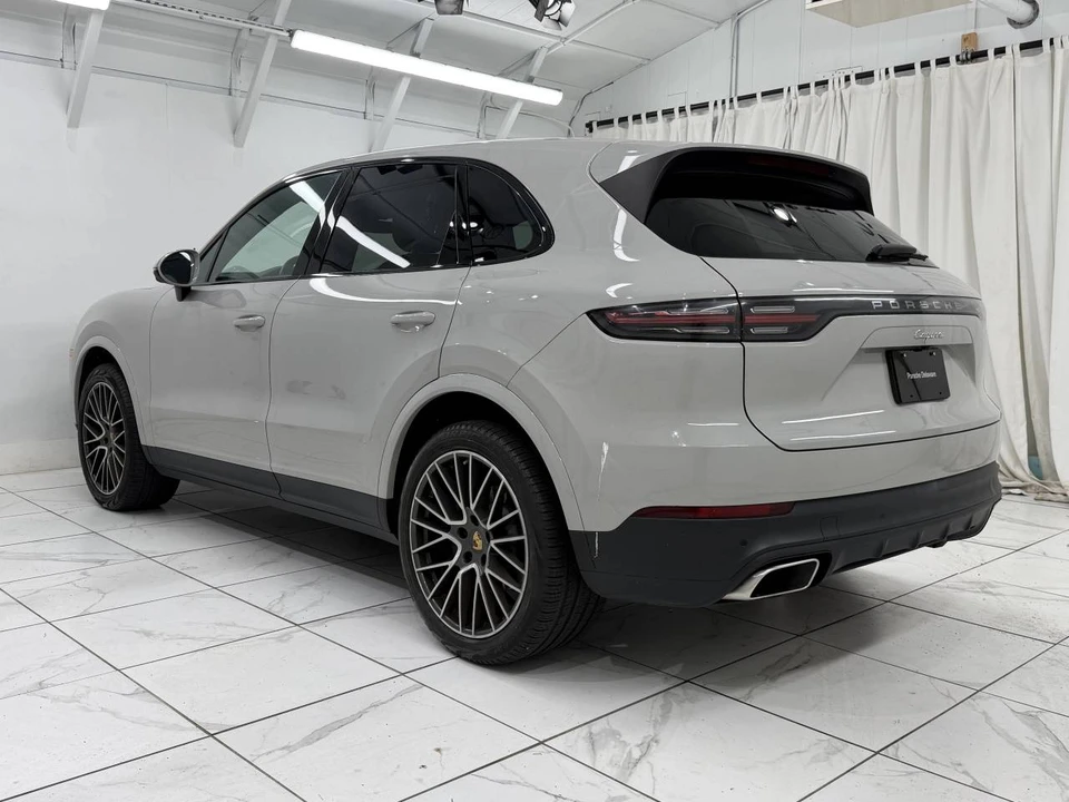 2023 Porsche 9Y0/9Y3 Cayenne - Image 3 of 5