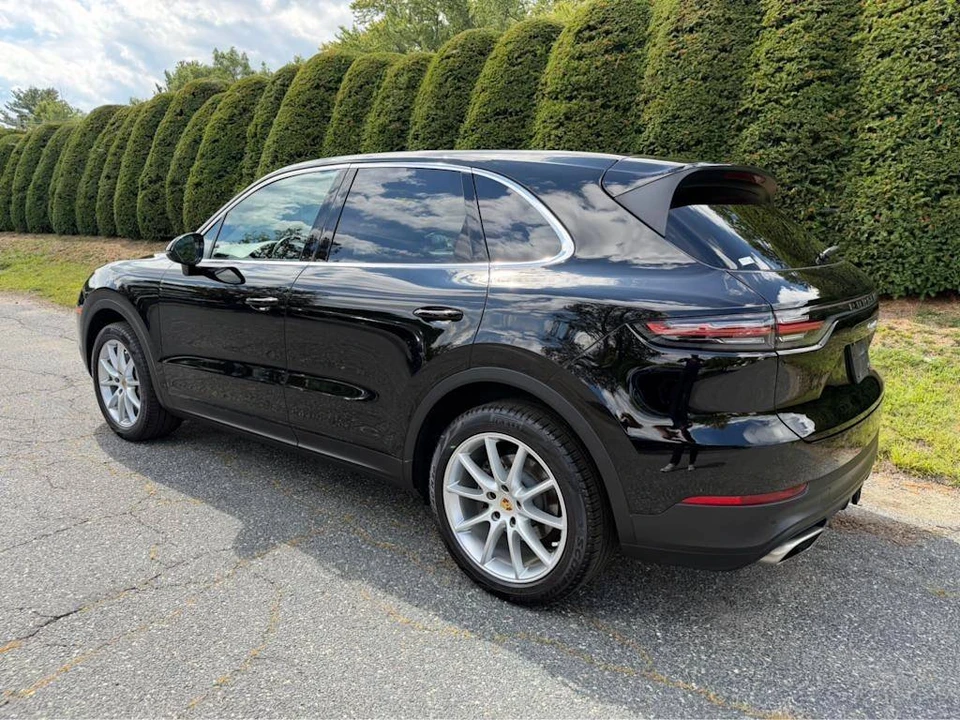 2023 Porsche 9Y0/9Y3 Cayenne - Image 3 of 5