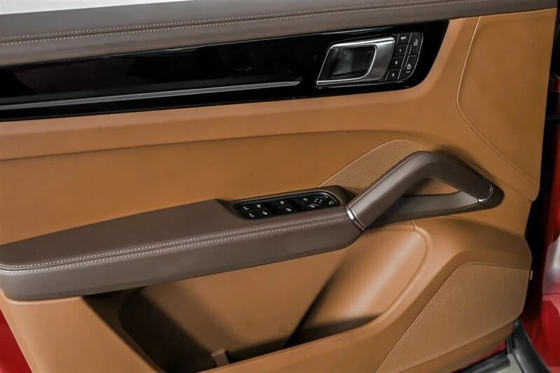 2023 Porsche 9Y0/9Y3 Cayenne - Image 18 of 21