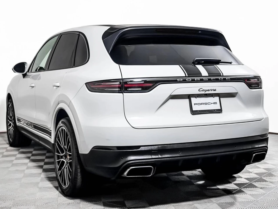 2023 Porsche 9Y0/9Y3 Cayenne - Image 3 of 5