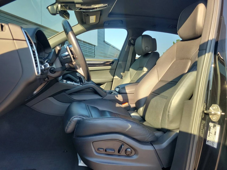2023 Porsche 9Y0/9Y3 Cayenne - Image 4 of 5