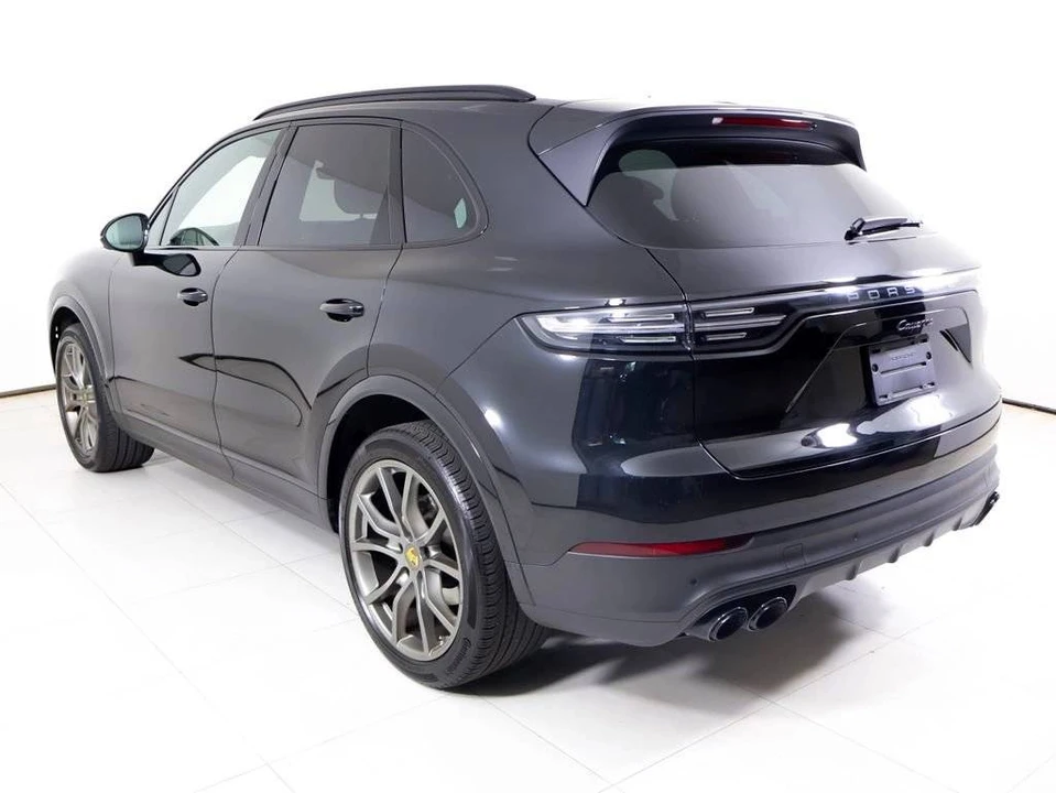 2023 Porsche 9Y0/9Y3 Cayenne - Image 3 of 5
