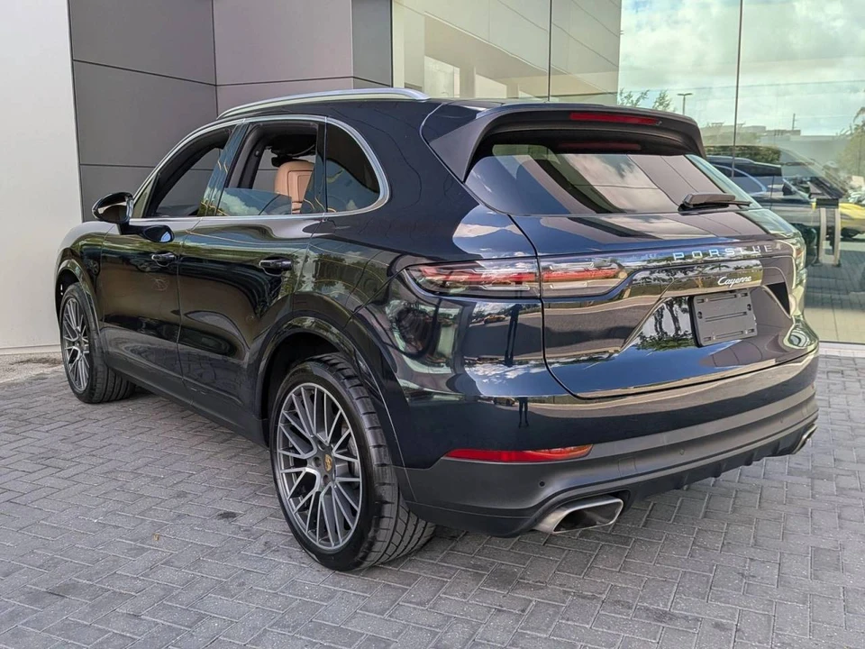2023 Porsche 9Y0/9Y3 Cayenne - Image 3 of 5