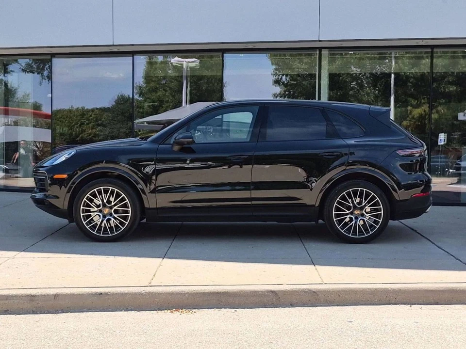 2023 Porsche 9Y0/9Y3 Cayenne - Image 2 of 5