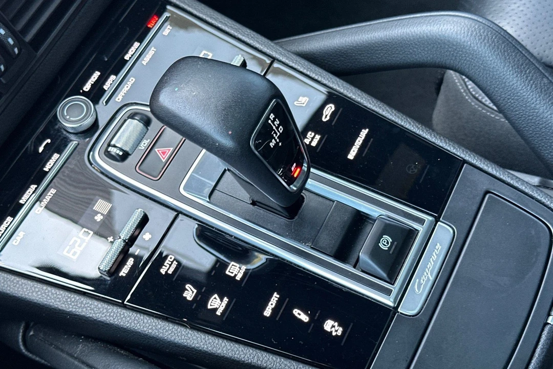 2023 Porsche 9Y0/9Y3 Cayenne - Image 28 of 31