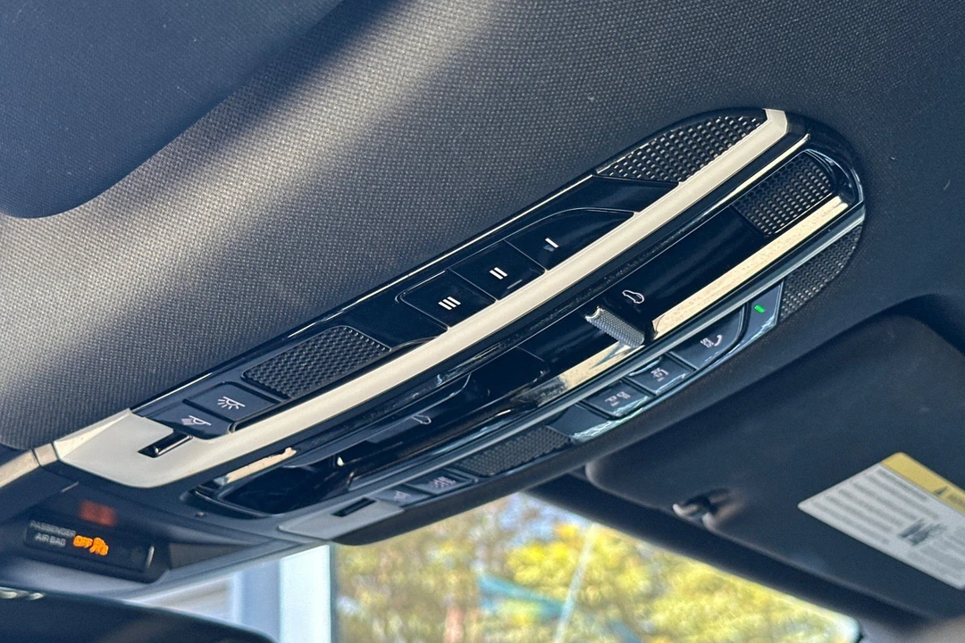 2023 Porsche 9Y0/9Y3 Cayenne - Image 21 of 31