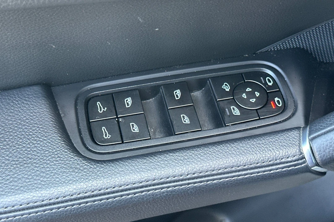 2023 Porsche 9Y0/9Y3 Cayenne - Image 13 of 31