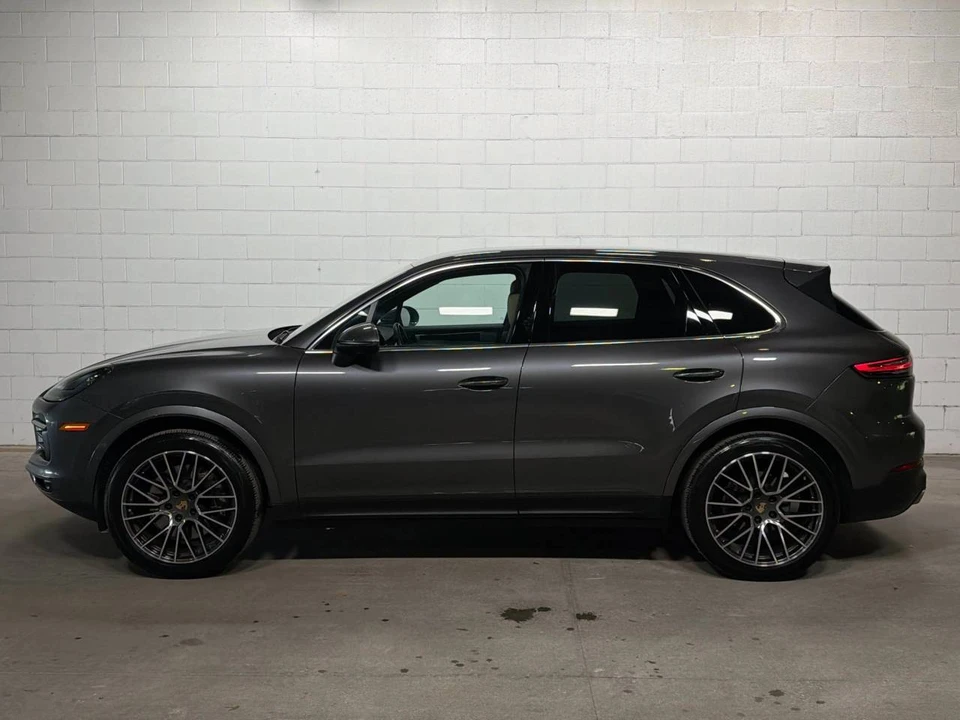 2023 Porsche 9Y0/9Y3 Cayenne - Image 2 of 5