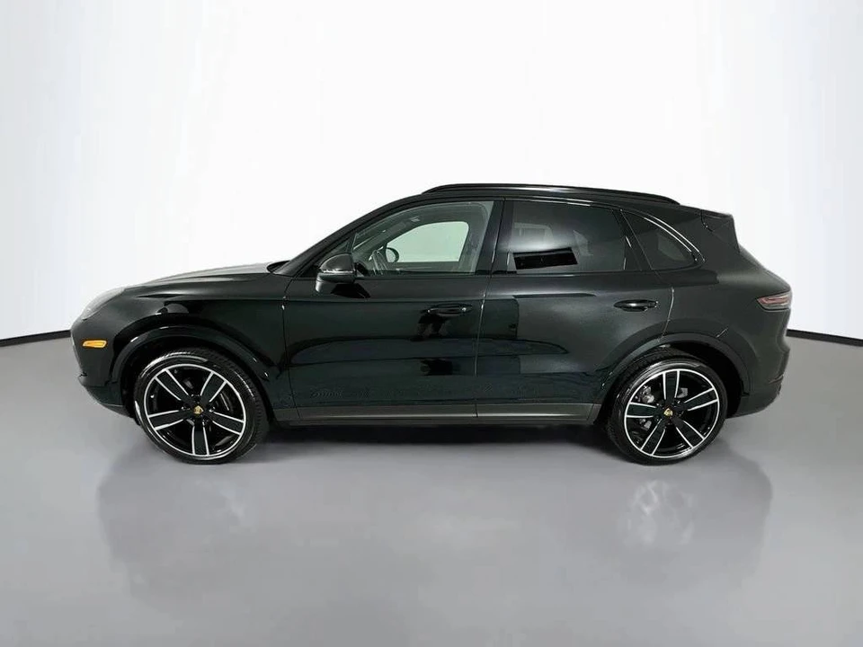 2023 Porsche 9Y0/9Y3 Cayenne - Image 2 of 5