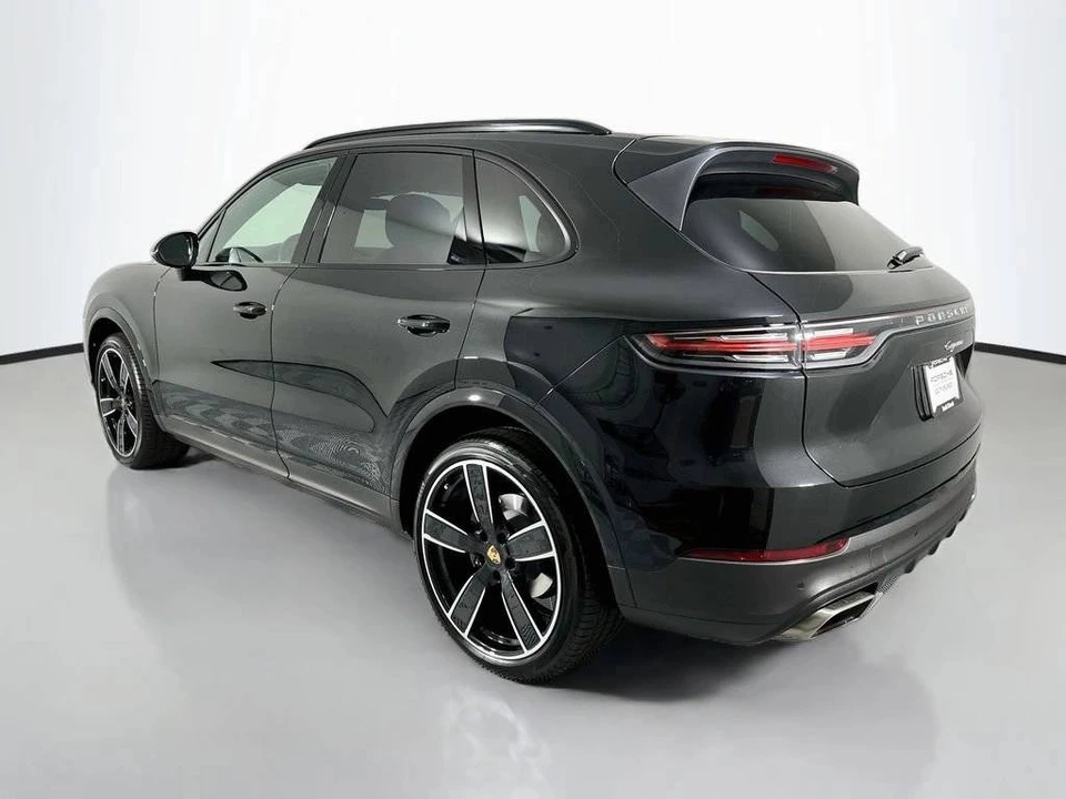 2023 Porsche 9Y0/9Y3 Cayenne - Image 3 of 5