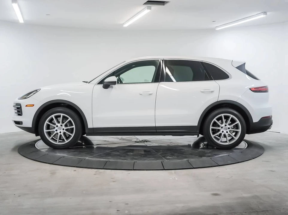 2023 Porsche 9Y0/9Y3 Cayenne - Image 2 of 5