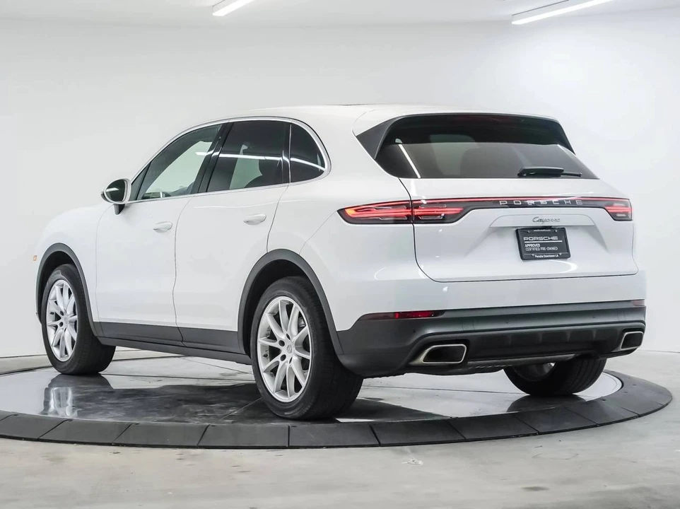 2023 Porsche 9Y0/9Y3 Cayenne - Image 3 of 5