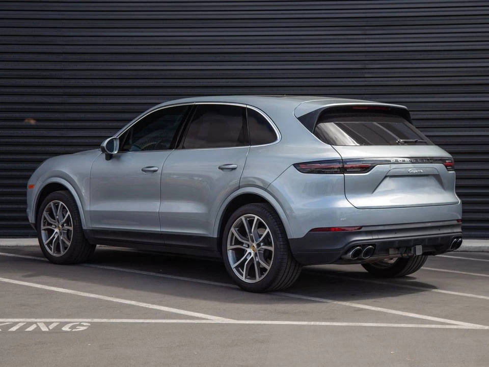 2023 Porsche 9Y0/9Y3 Cayenne - Image 3 of 4