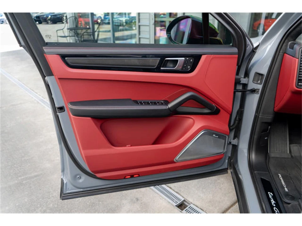 2023 Porsche 9Y0/9Y3 Cayenne - Image 10 of 12
