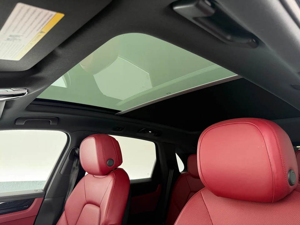 2023 Porsche 9Y0/9Y3 Cayenne - Image 3 of 31