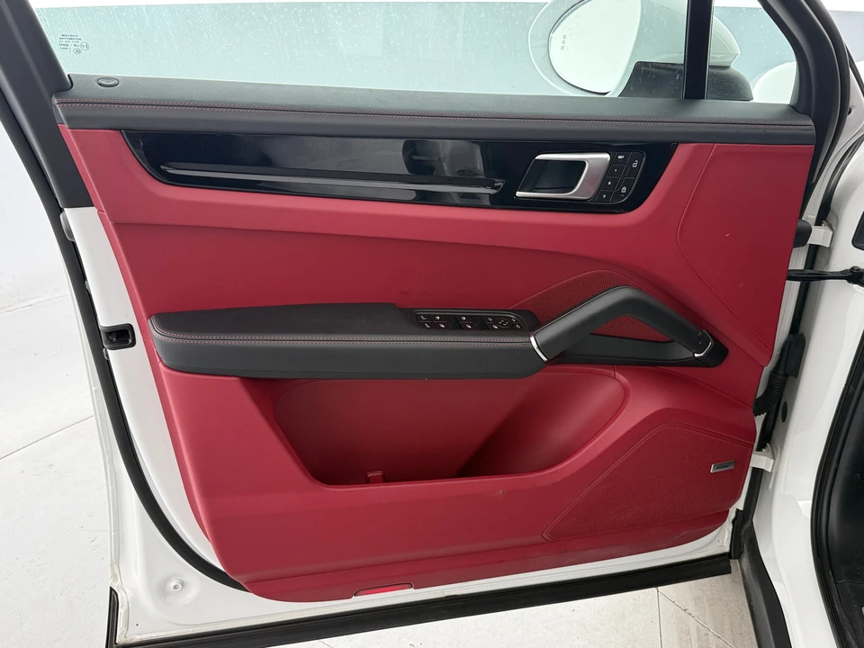 2023 Porsche 9Y0/9Y3 Cayenne - Image 10 of 31