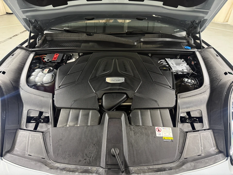 2023 Porsche 9Y0/9Y3 Cayenne - Image 4 of 31