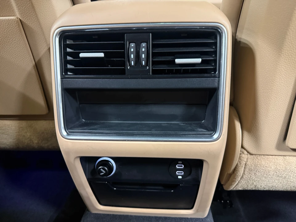 2023 Porsche 9Y0/9Y3 Cayenne - Image 2 of 31