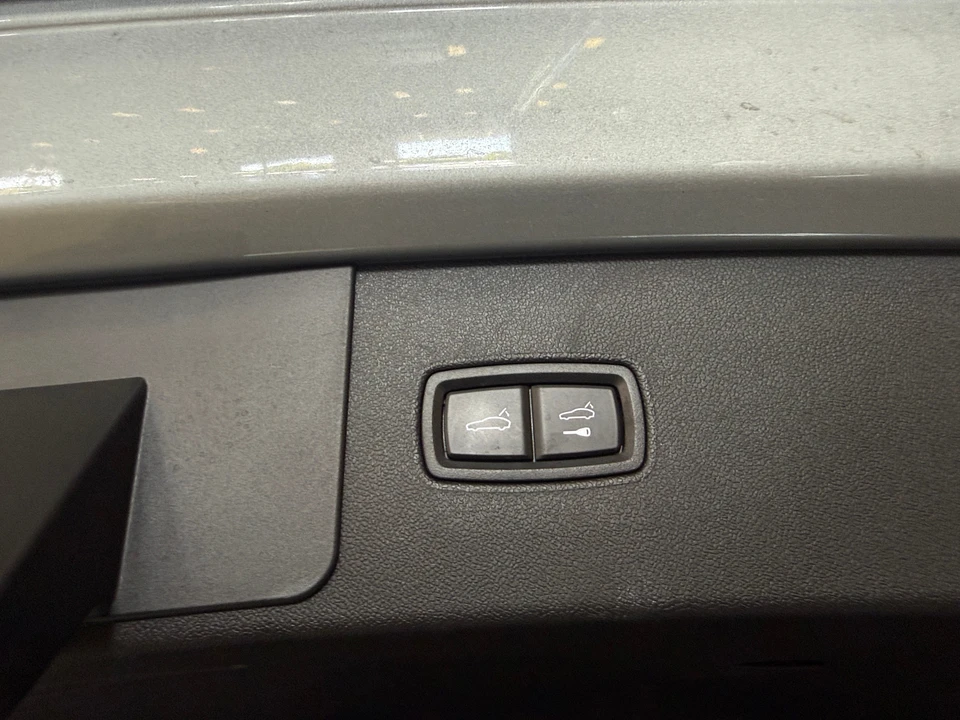 2023 Porsche 9Y0/9Y3 Cayenne - Image 16 of 31