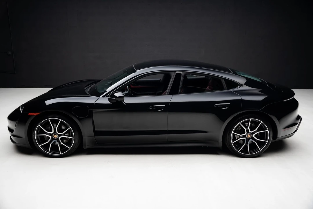 2023 Porsche 718 Cayman - Image 16 of 31