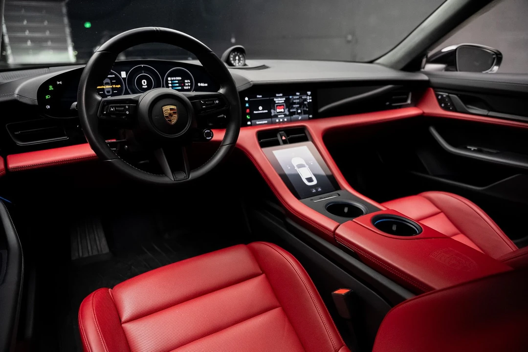 2023 Porsche 718 Cayman - Image 2 of 31